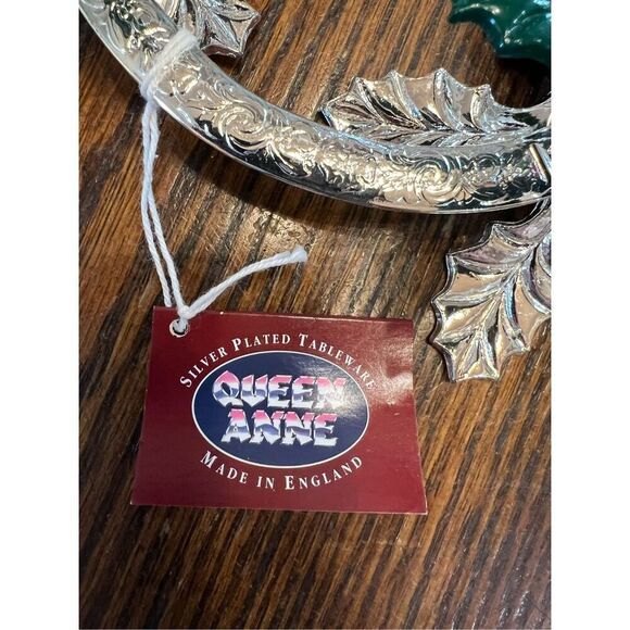 VINTAGE QUEEN ANNE SILVER PLATED 3-LIGHT HOLLY CANDLE CENTERPIECE*NIB* Christmas - Picture 4 of 7